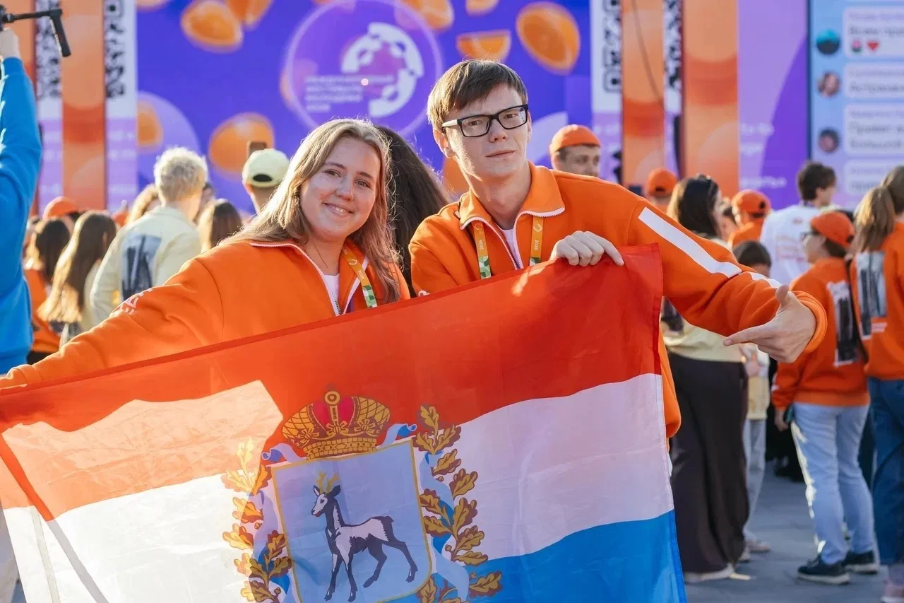 Наши волонтёры на МФМ!