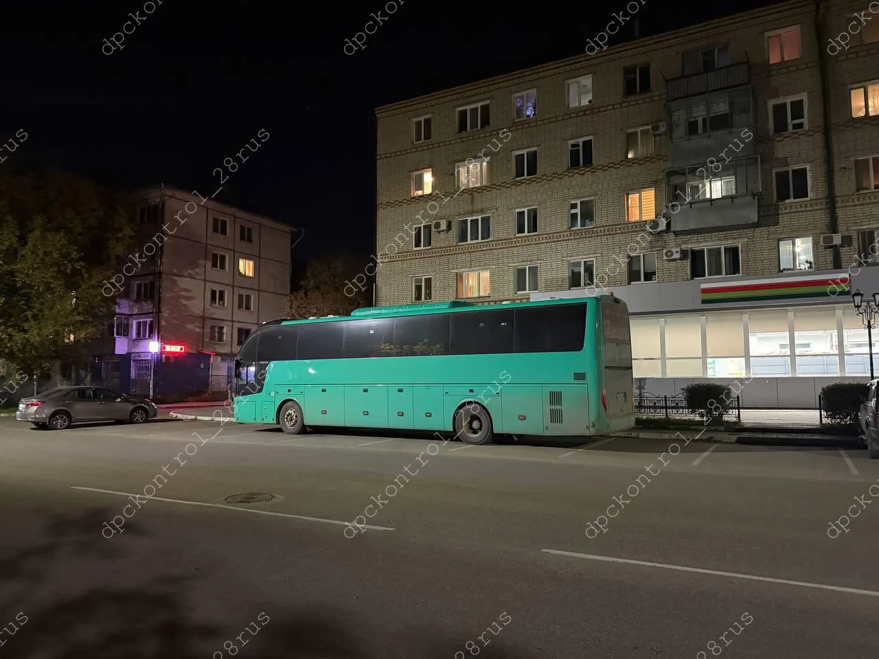Отрабатываем навыки парковки,  Зейская 135