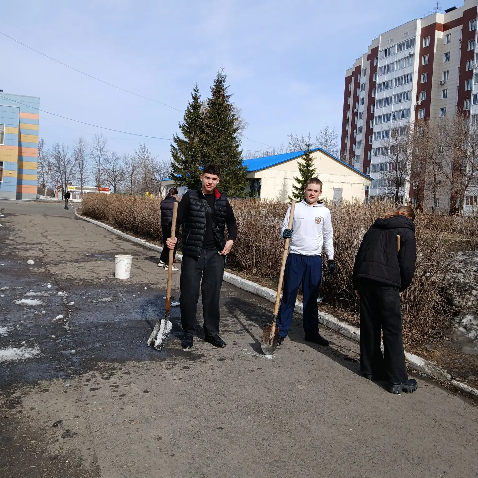 ❗️Призываем всех проявить гражданскую позицию и внести свой вклад в благоустройство района. Вместе м