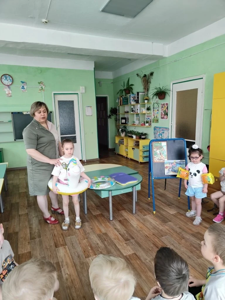 Сегодня в группе "Солнышко" прошло обучающее занятие по безопасности на воде🌊