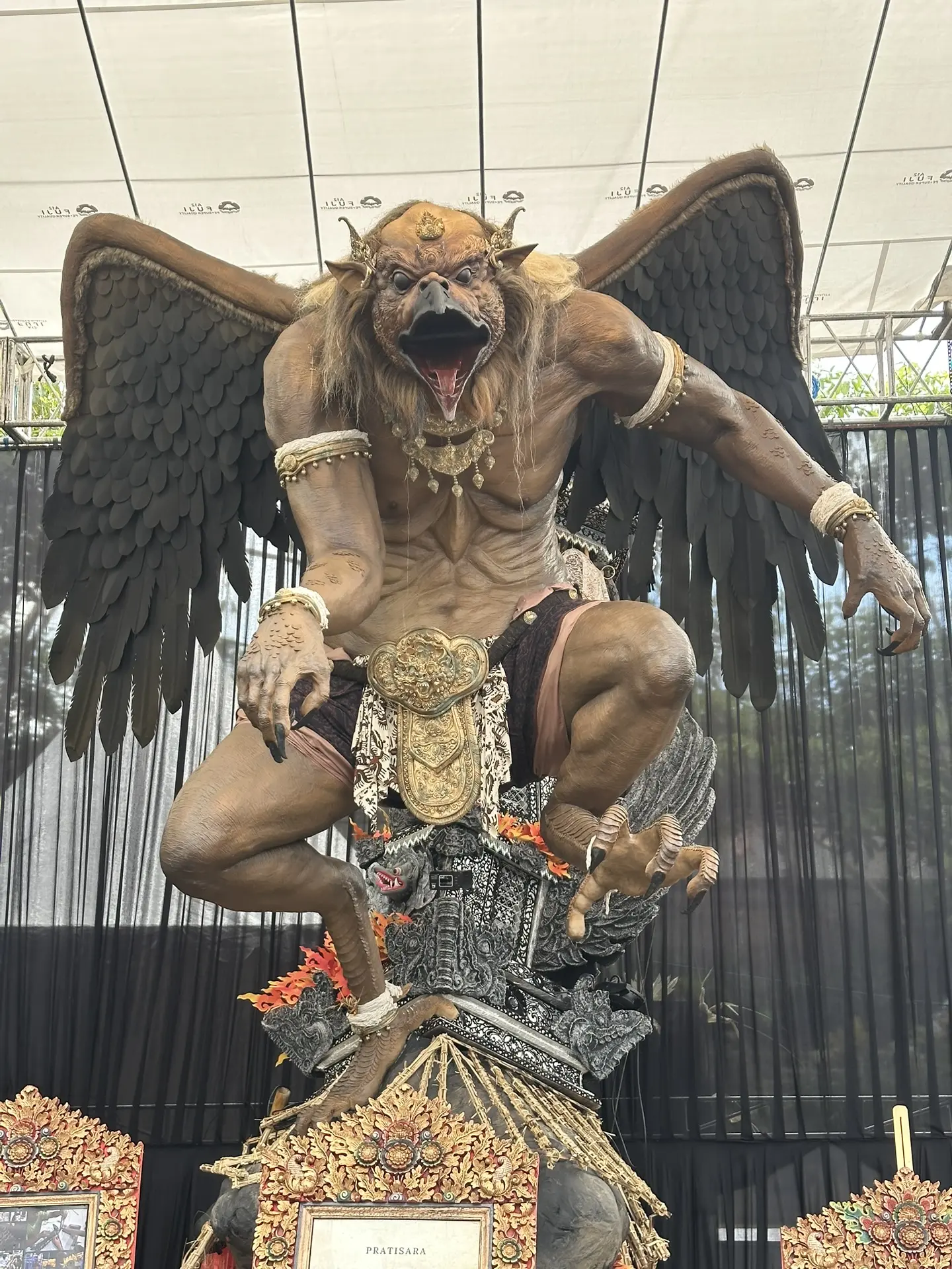 Сегодня на Бали — День тишины (Nyepi) 🤍  Сразу скажу: все посты, которые сегодня будут — я написала 