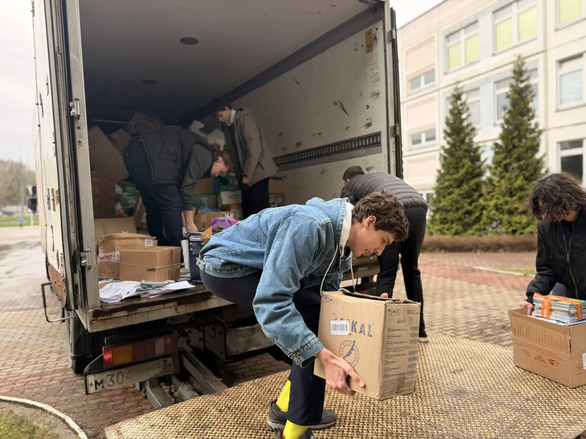 📦💚 Ученики и учителя Дубковского отделения приняли участие в Акции по сбору макулатуры. За время акц