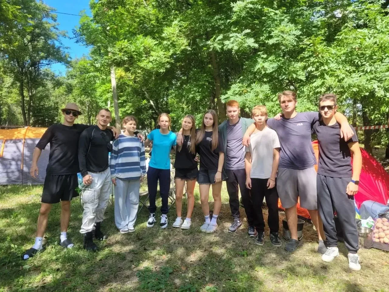 🏕️ УСПЕНСКИЙ РАЙОН — В ДЕЛЕ! КОМАНДА ШКОЛЫ № 12 ПРИБЫЛА НА «ЭКСТРИМ СТИХИЮ»!