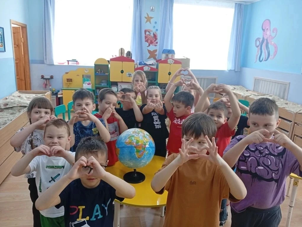 Устроив необычный праздник — День экологии, воспитатель старшей группы «Звездочки» МБОУ СШ с. Ильино