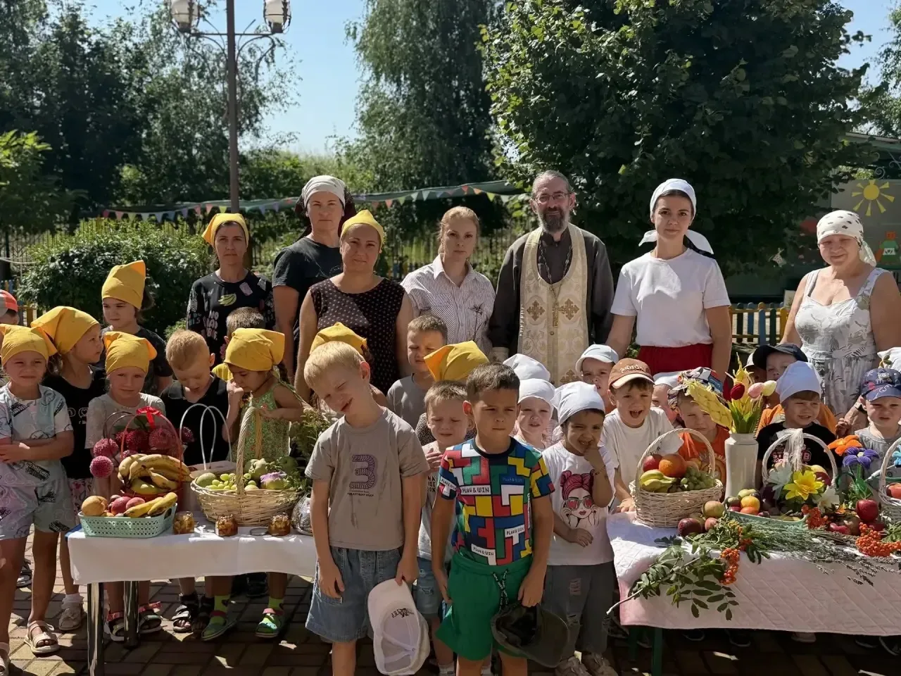 🍎 В детском саду №50 села Новоукраинского состоялось празднование Яблочного Спаса.