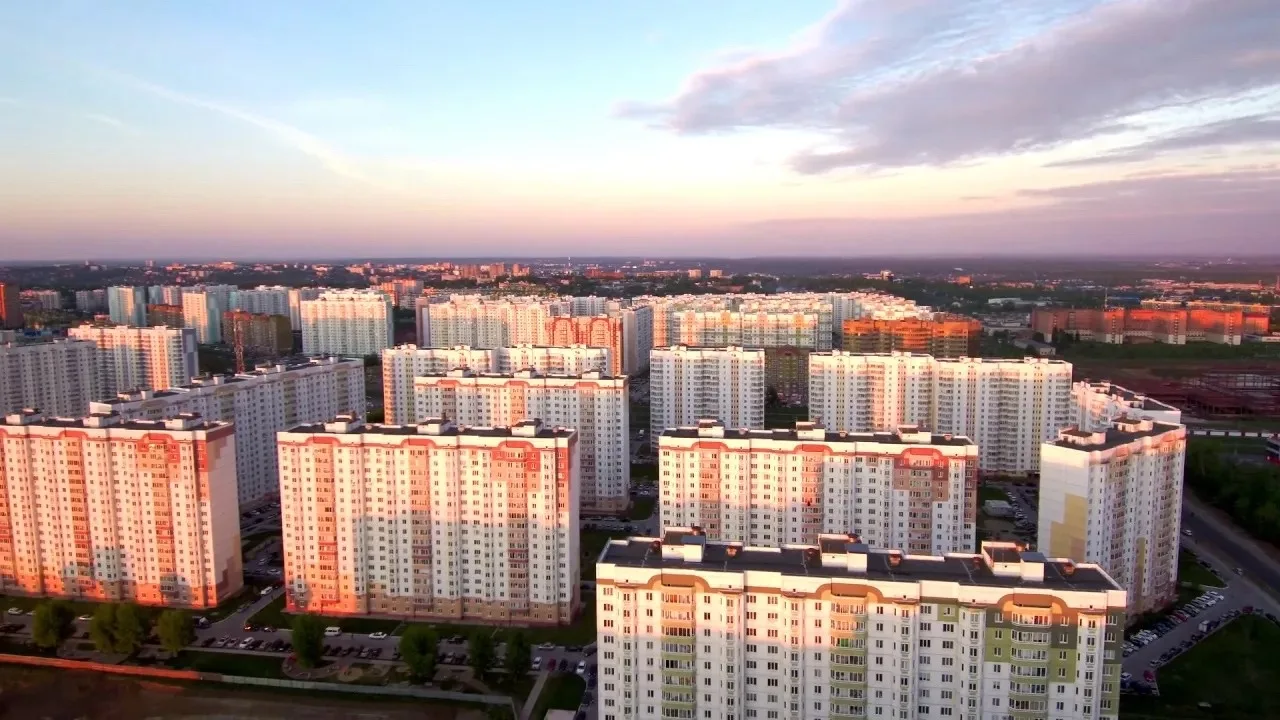 🏢 Отопительный сезон в жилом фонде Курской области официально начнется с 15 октября