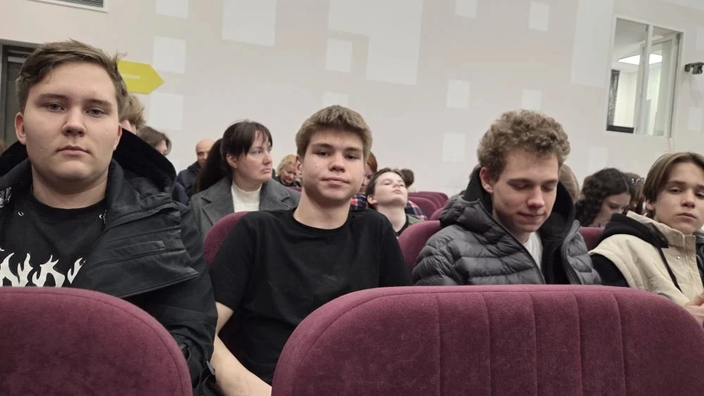 В рамках профилактики идеологии экстремизма и терроризма 25 марта в школе №10 состоялась встреча род
