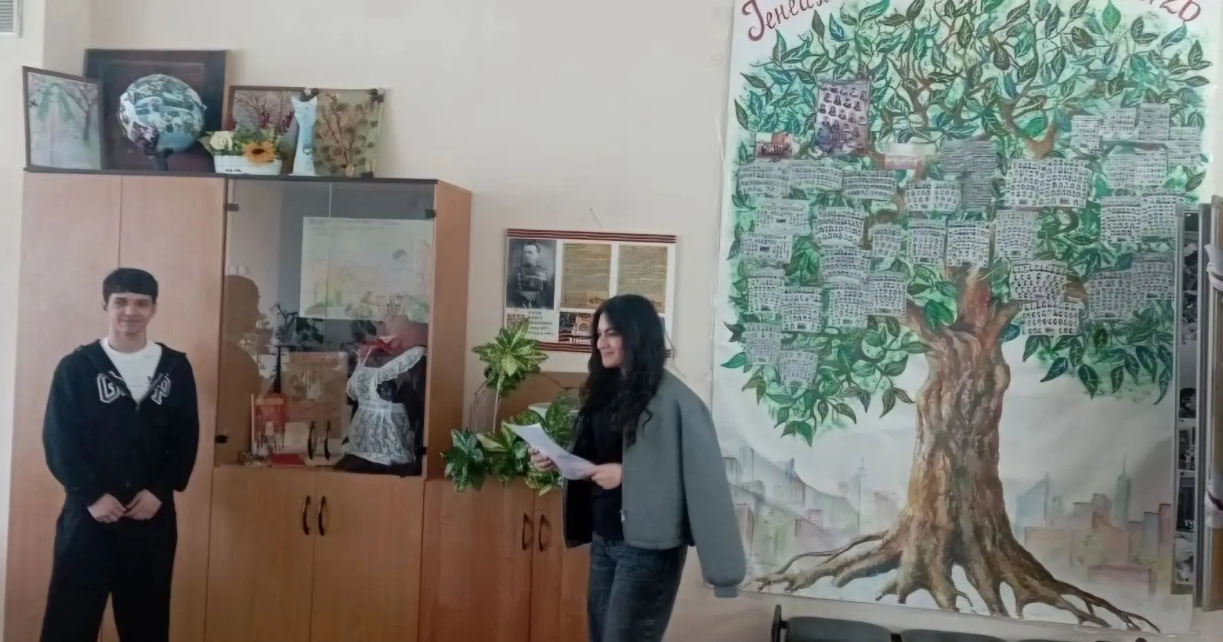 🏫 3 апреля  музей второго корпуса  МБОУ СОШ N 4 "Школьные годы чудесные" успешно прошёл очный тур еж