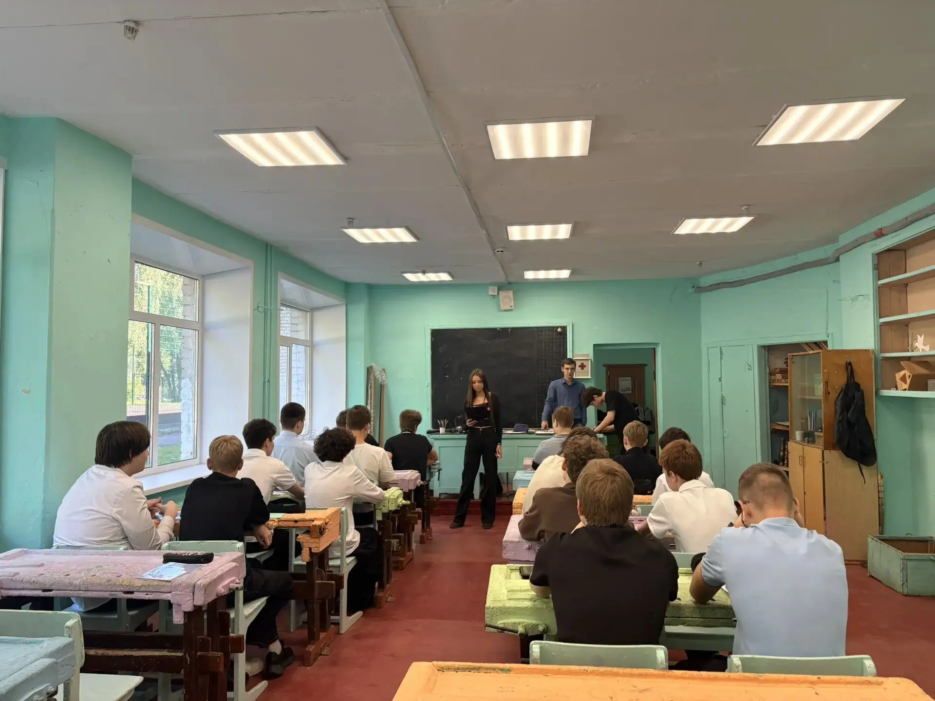Второй день Недели Первых был посвящён знакомству учеников с деятельностью Движения и ф...
