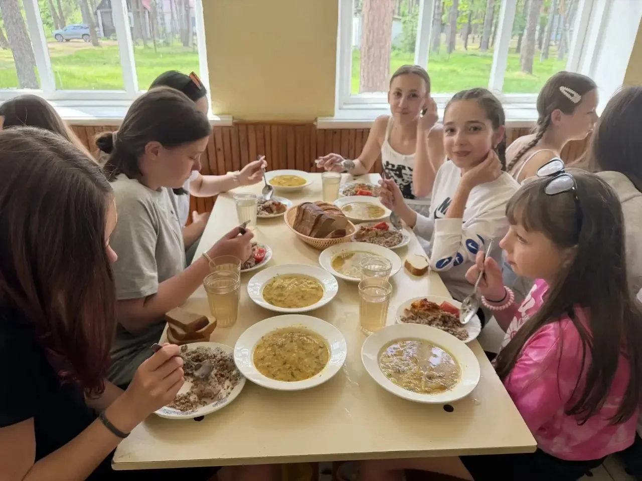 🍽 Обед в самом разгаре! 🍲