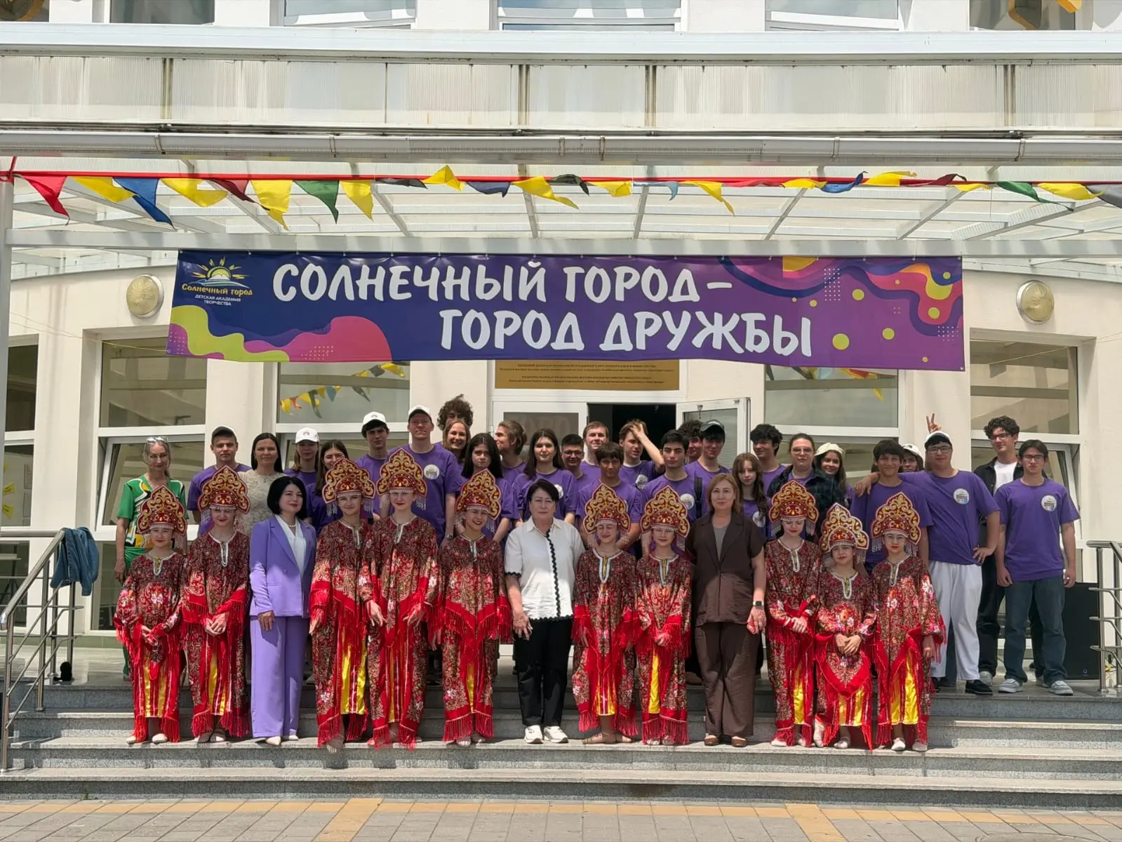 🔵В Детской академии творчества стартовала профильная смена «Солнечный техноград»: школ...