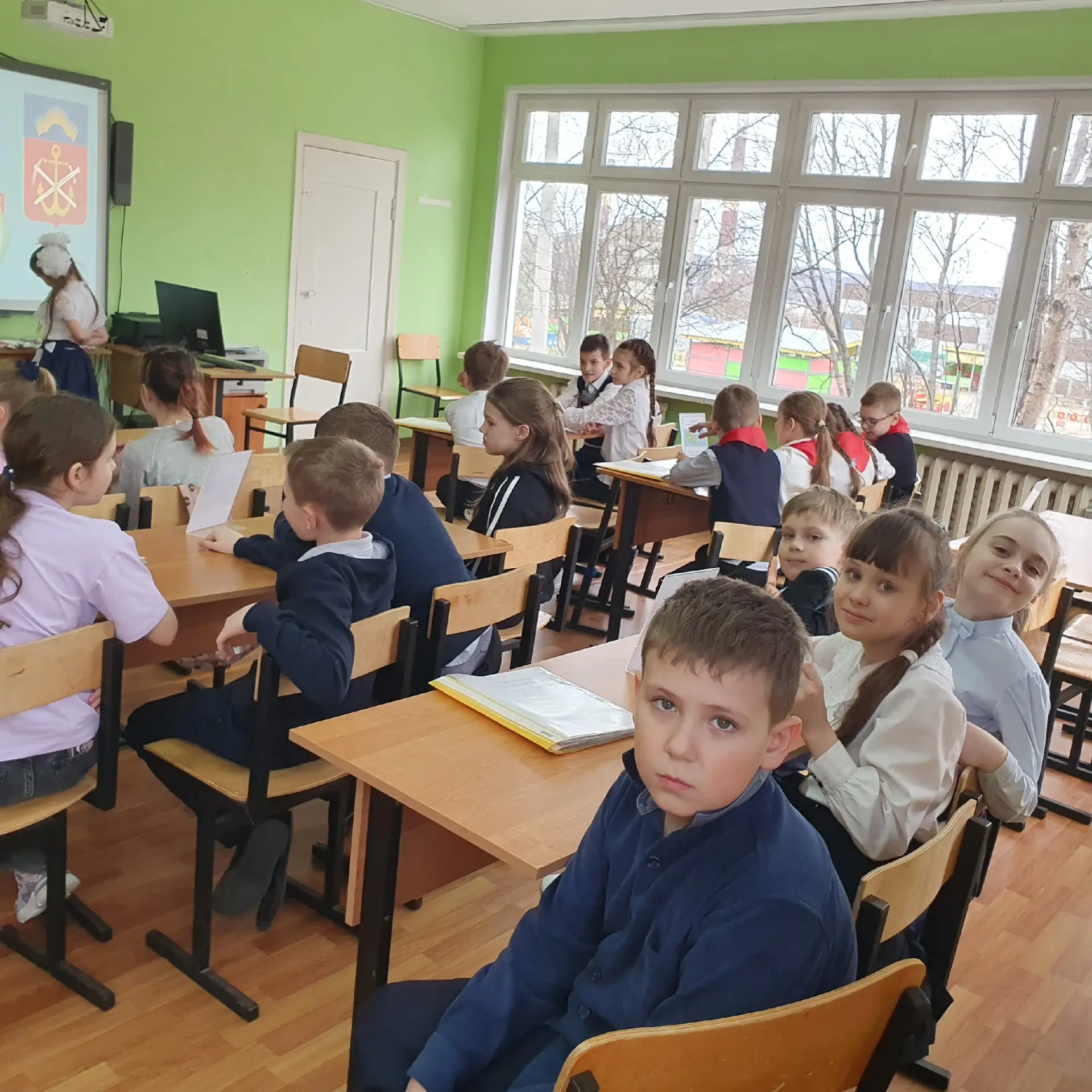 🏆 Золото в городской игре «Знатоки родного края» — ура нашим победителям!   🥇 Гордимся учениками 2Б.