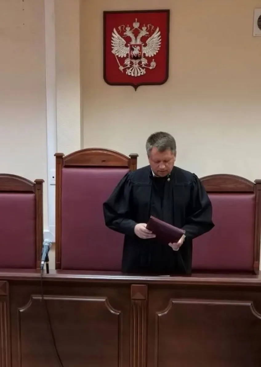 Областной суд проверил законность привлечения к административной ответственности депута...