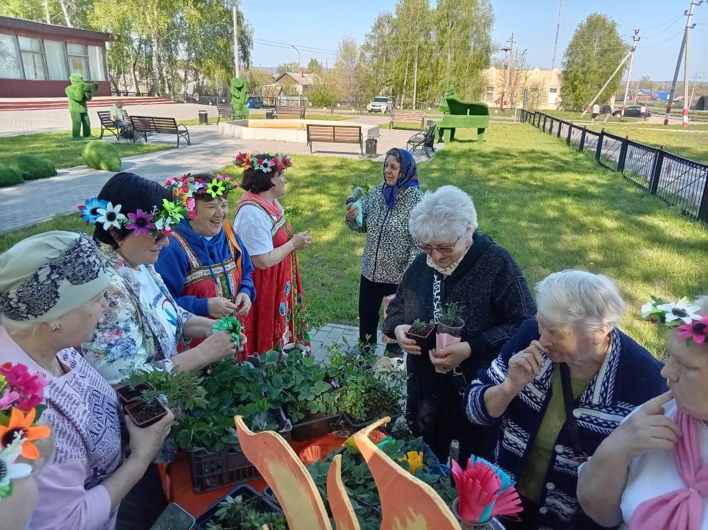 ✨ «Весенняя неделя добра» в Духовницком районе: акция «Курьеры добра» в живописном парке ✨