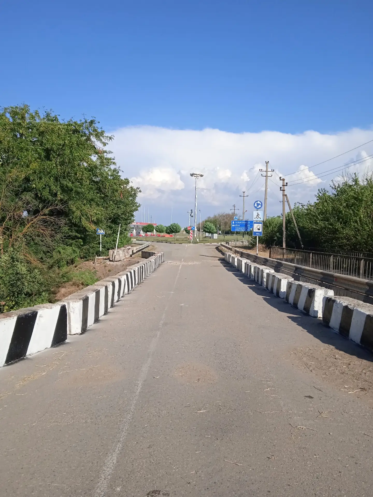 🚧 Проезд через аварийный путепровод готовят к открытию