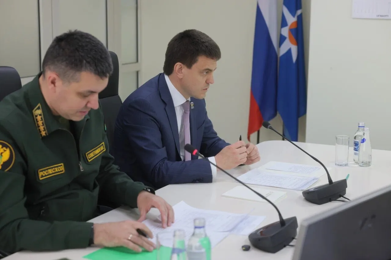 На штабе вместе с руководителем Федерального агентства лесного хозяйства Иваном Советни...