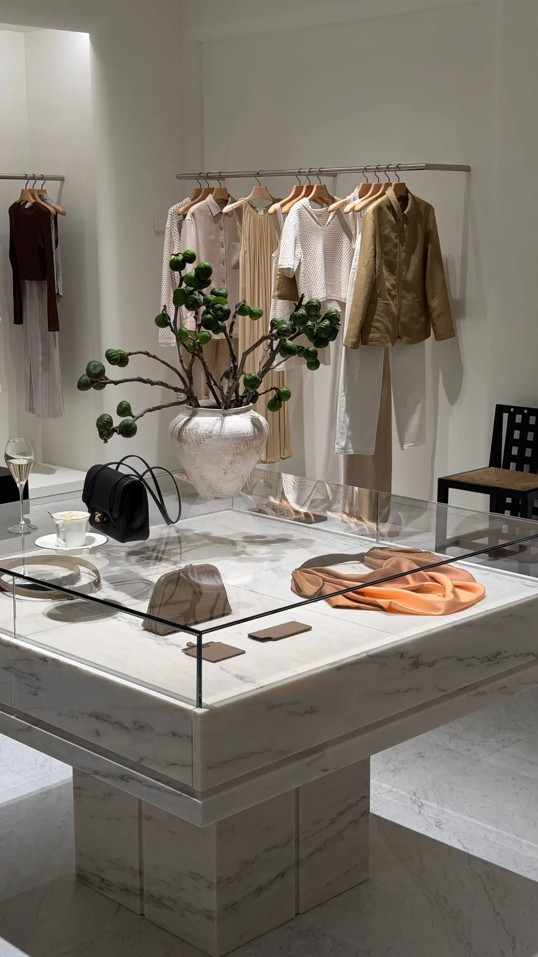 На месте бывшего бутика Chanel на Петровке открыл свои двери для всех новый дом 12 STOREEZ

Изысканн