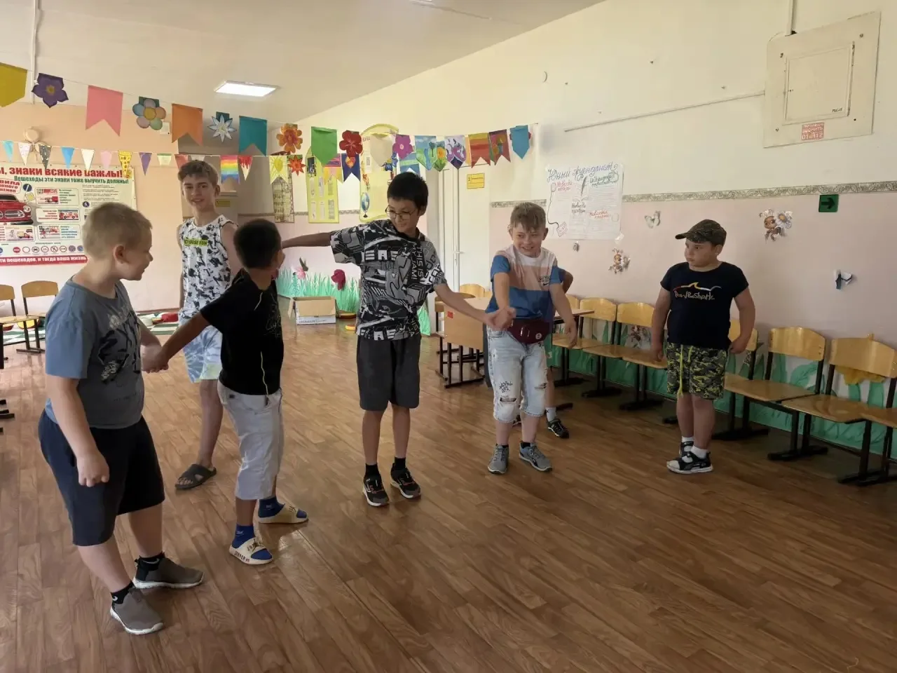 ☀️Сегодня на базе МБОУ ООШ №10 им. В.И. Фадеева прошёл насыщенный и весёлый День дружбы в рамках раб