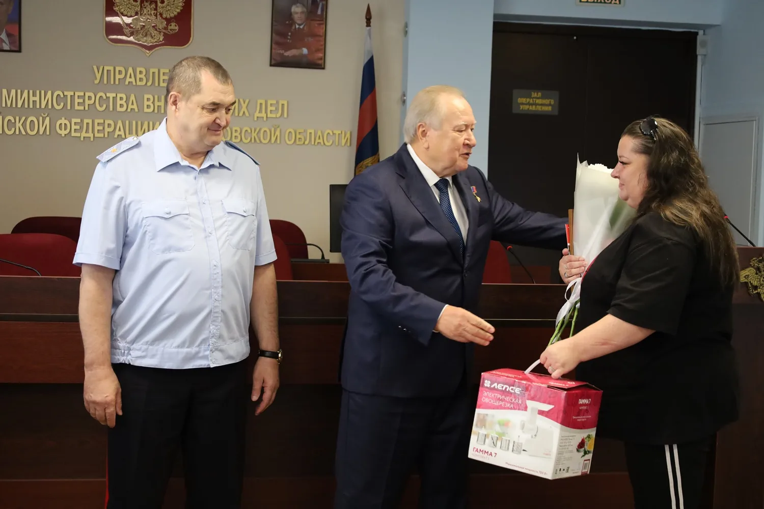 🤝 В УМВД России по Кировской области состоялось награждение жителей областного центра,...