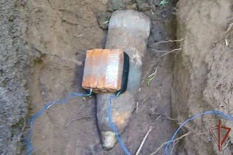 😱В Алатырском районе обнаружили артиллерийский снаряд времён Российской империи

Местные жители нат