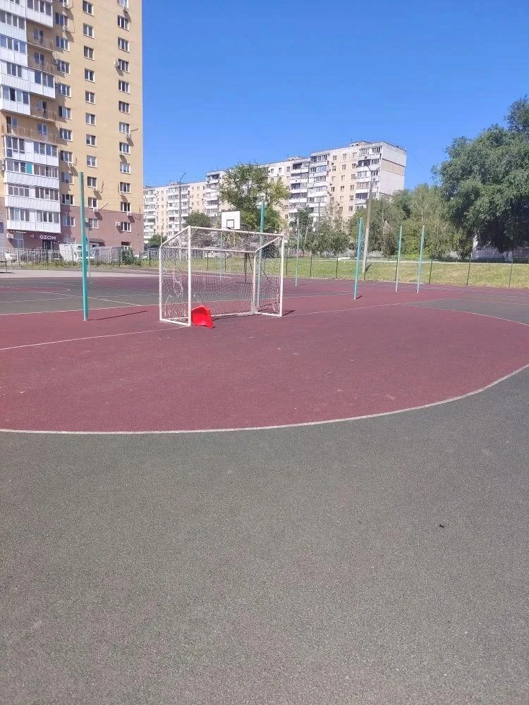 Стадион у школы 59