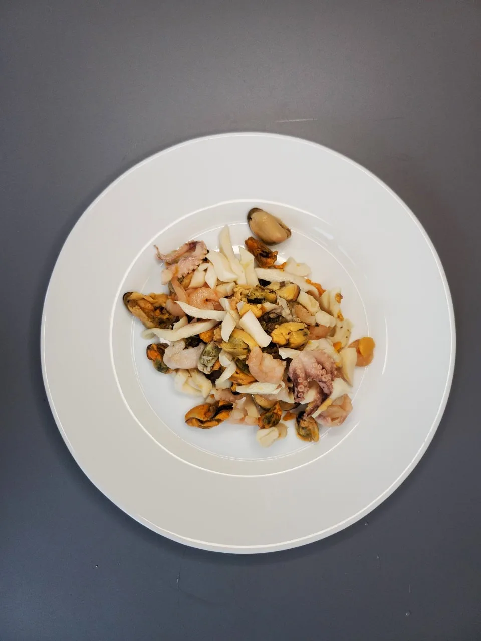 😋Коктейль из морепродуктов в масле 2,3 кг. Цена: 1920 руб за 1 банку (2.3кг) с НДС.  ☎️По всем вопро