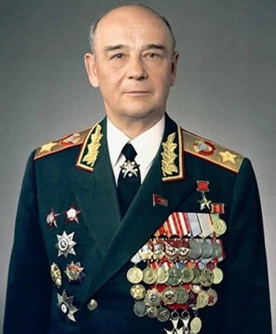 115 лет со дня рождения Соколова Сергея Леонидовича (1911-2012)
Маршал Советского Союза (1978), Геро