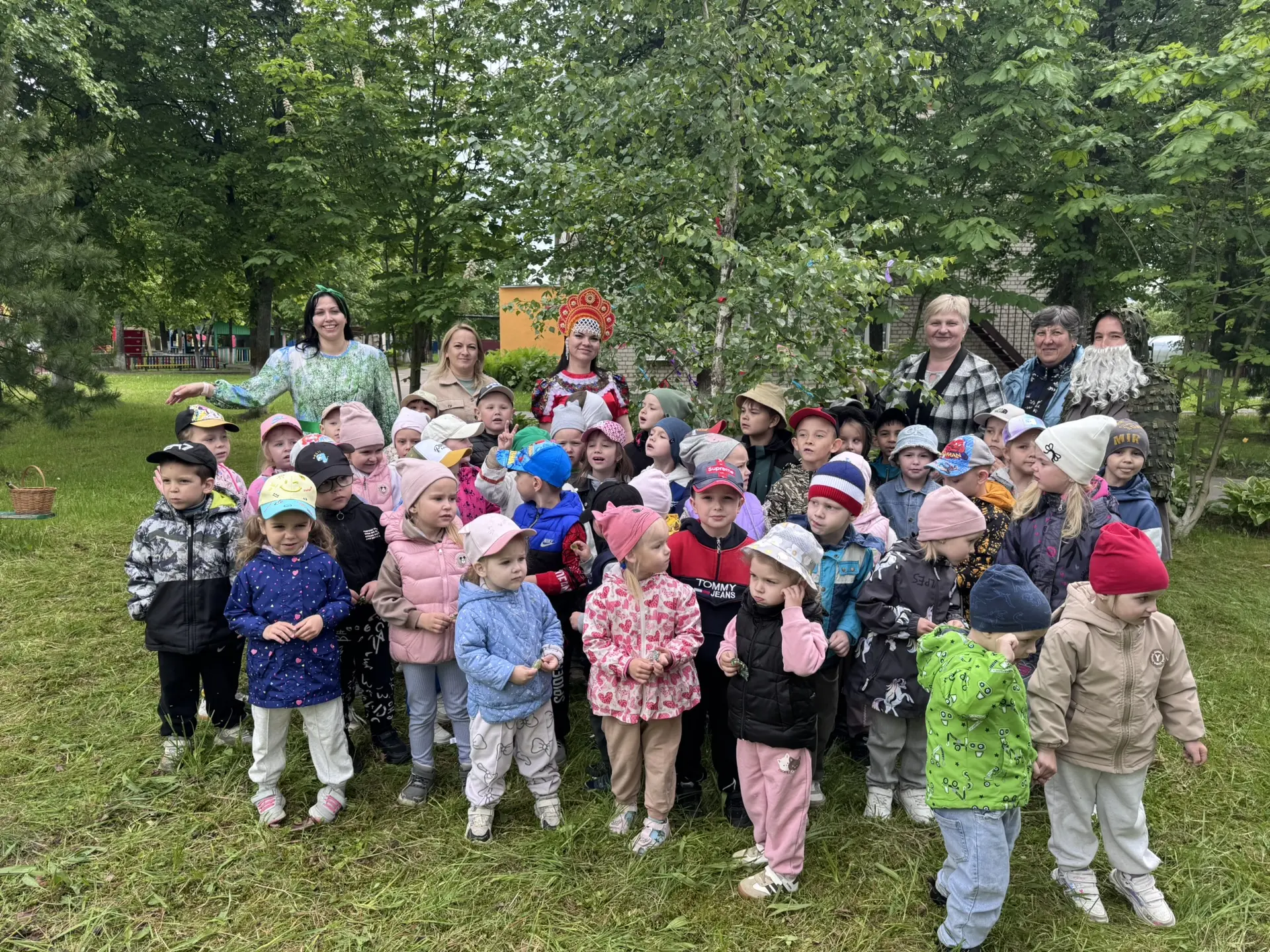 ✨Одним из самых значимых и почитаемых праздников на Руси являлась Троица.