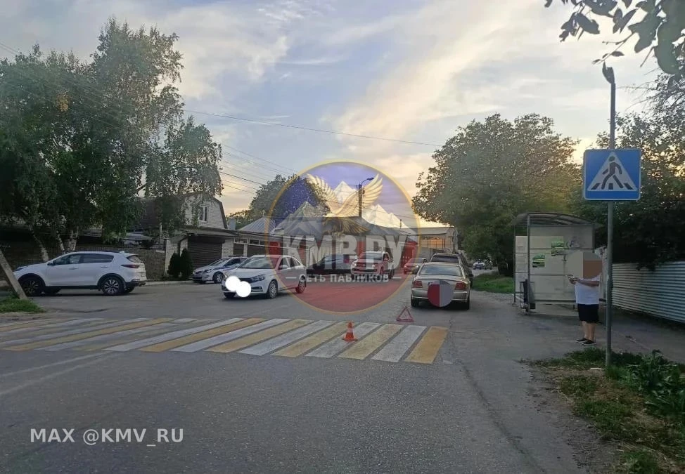 👩‍👧 Авто наехало на женщину с ребёнком в Пятигорске