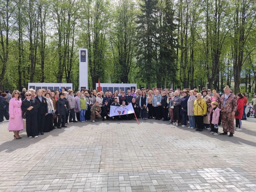 🇷🇺Сегодня прошел траурно-торжественный митинг у монумента ⭐Героям Великой Отечественн...