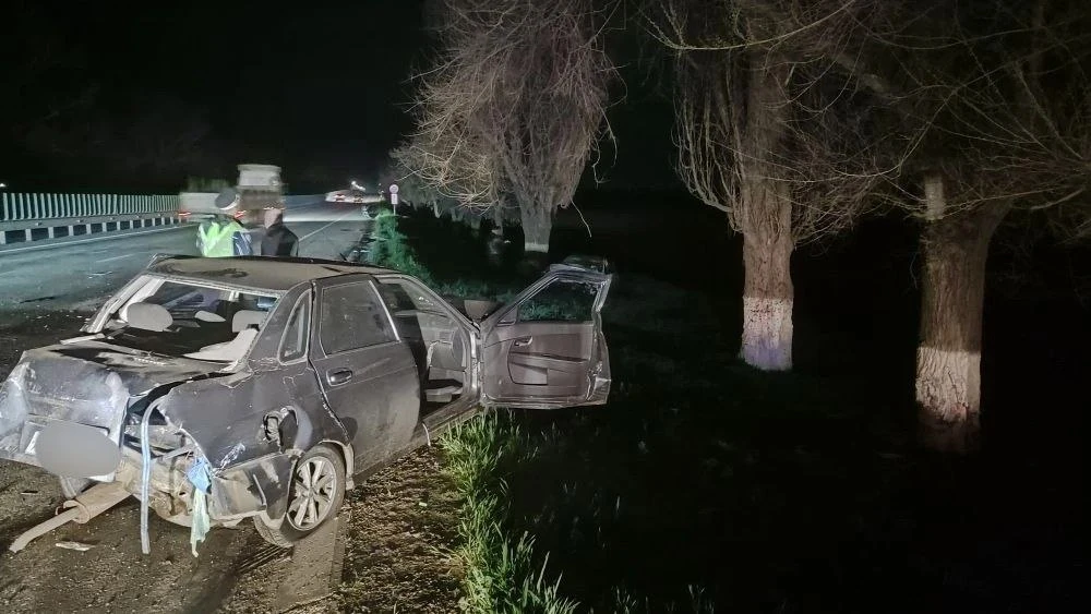 ◼Младенец и мужчина погибли в ДТП в Армавире  Предварительно, накануне вечером в Армавире на ФАД «Ка