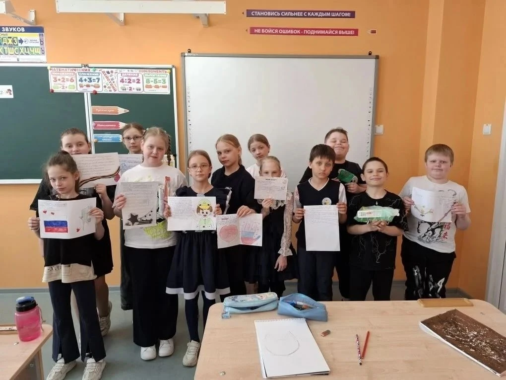 Школа объединилась в акции ко Дню Победы!