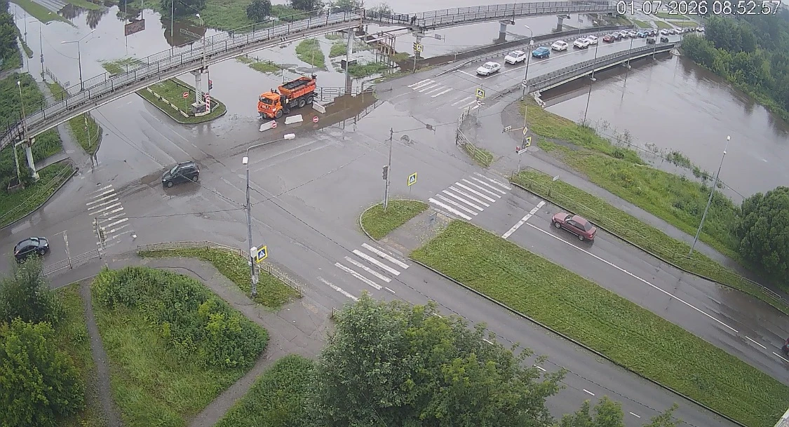 В связи с дождевым паводком и подъемом уровня рек и водоемов в Нижнем Тагиле введен реж...