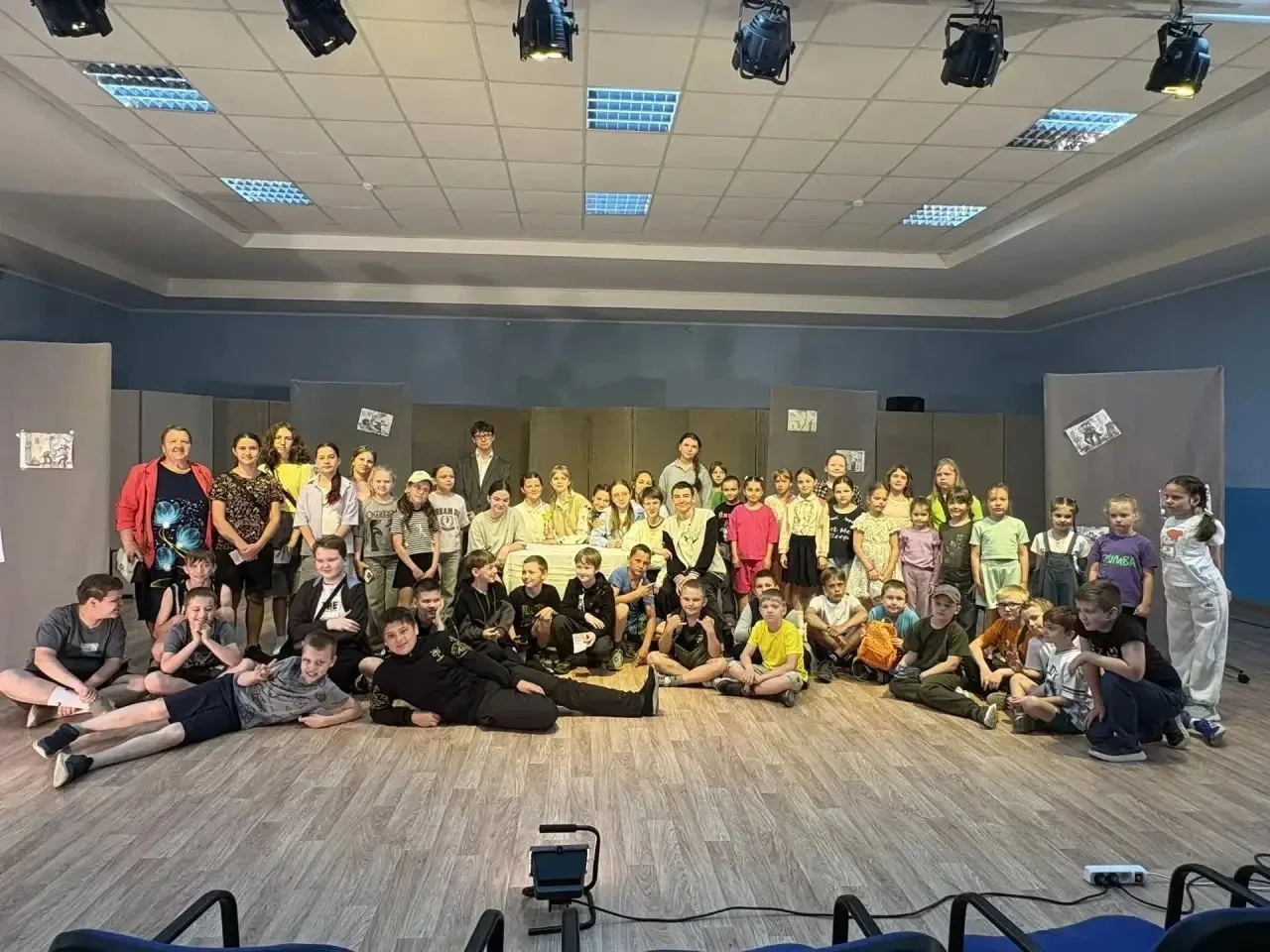 🌞НАСЫЩЕННЫЕ ДНИ В ЛАГЕРЕ🌈 

В нашем пришкольном лагере дневного пребывания «Дружный» вновь пролете