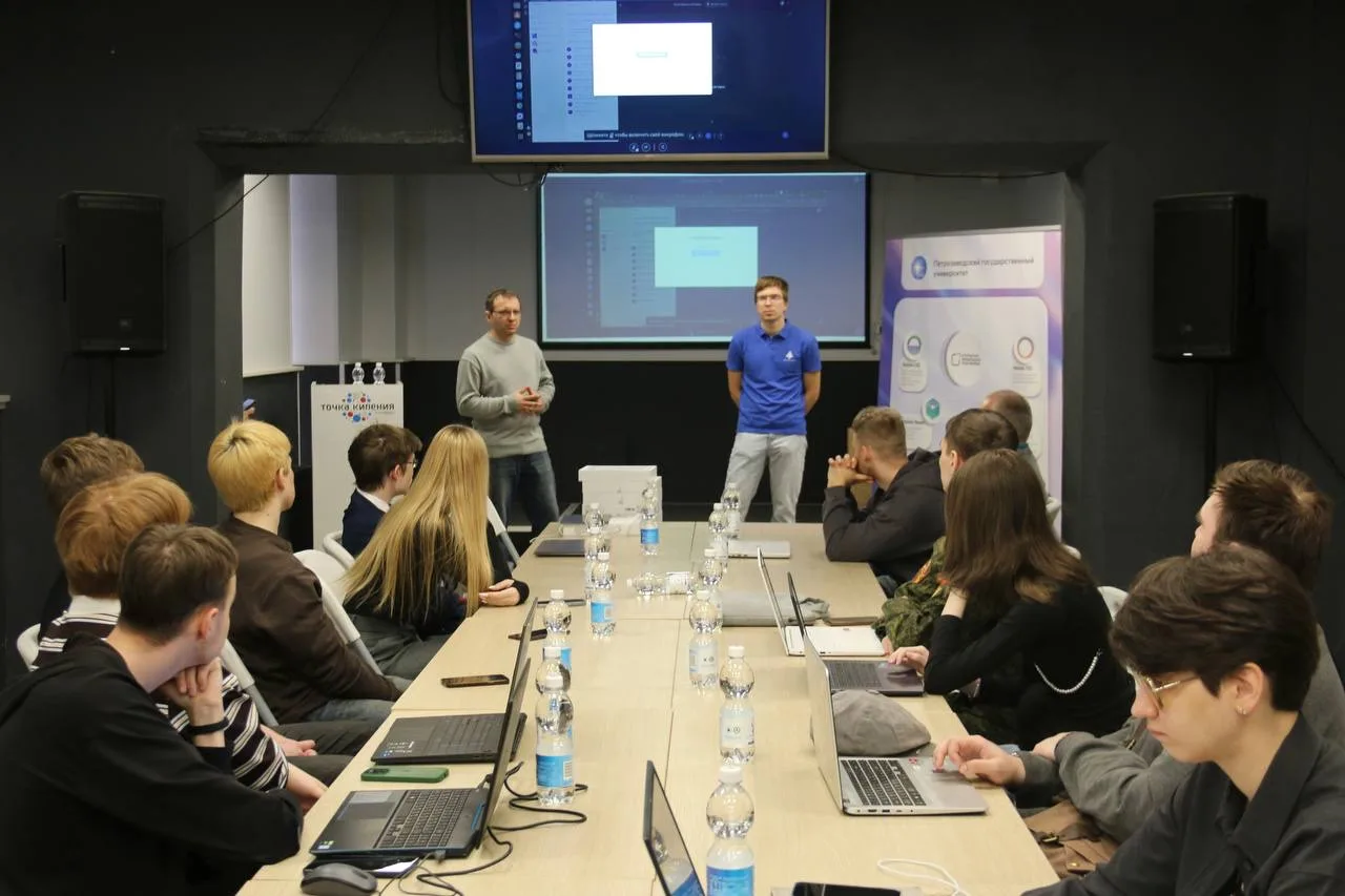🧑‍🎓В Петрозаводском государственном университете состоялся трехдневный интенсив по разработке кроссп