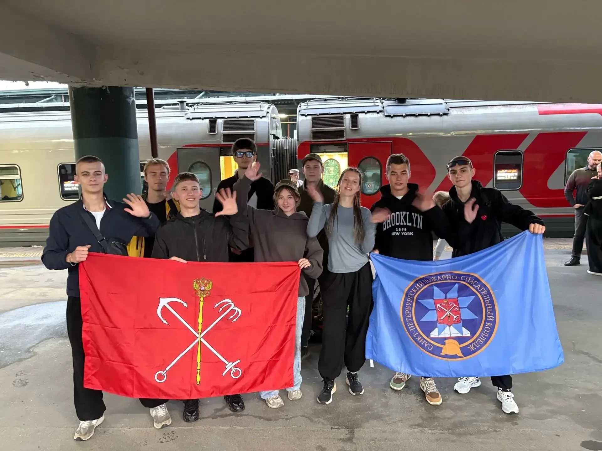 Команда студентов нашего колледжа ПСК 2-0 отправилась в Вологодскую область, где состоится окружной 