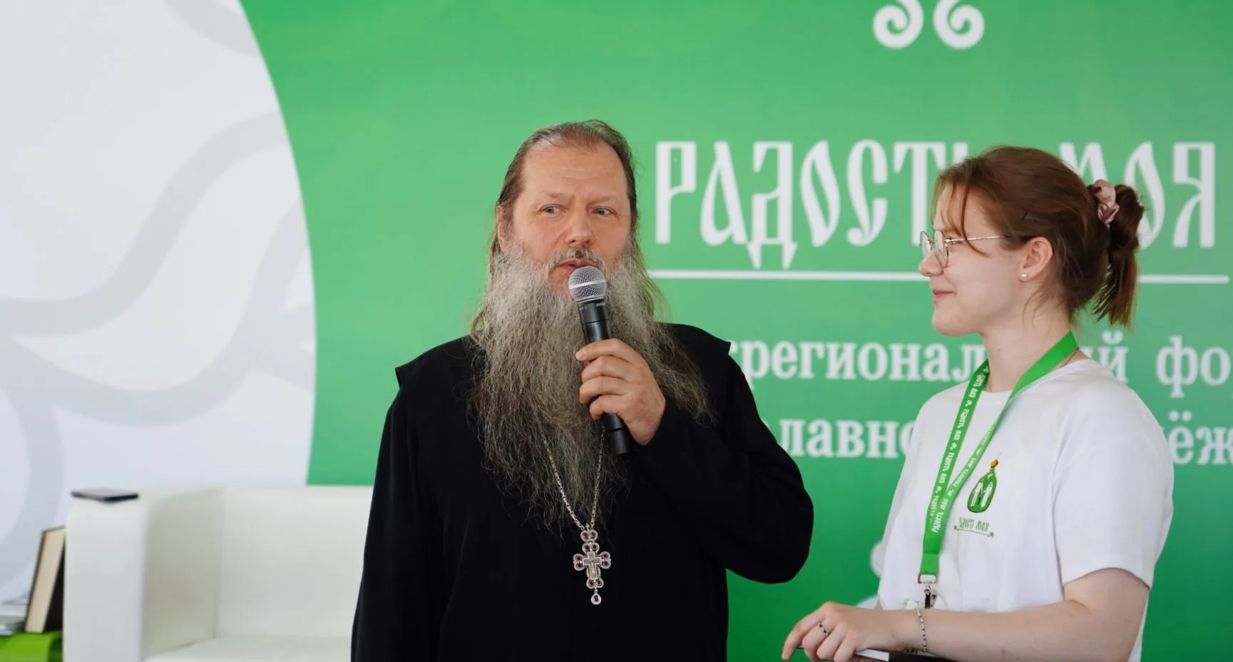 Известный проповедник протоиерей Артемий Владимиров встретился с участниками молодежного форума «Рад