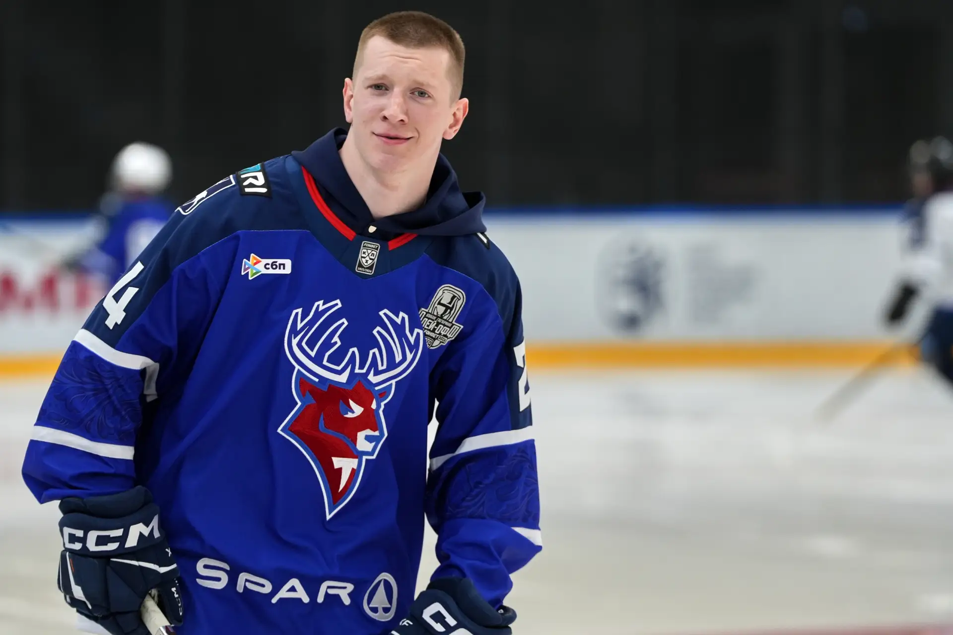 Звёзды хоккея — студенты Мининского университета 🏒  На льду встретились профессионалы и юные таланты