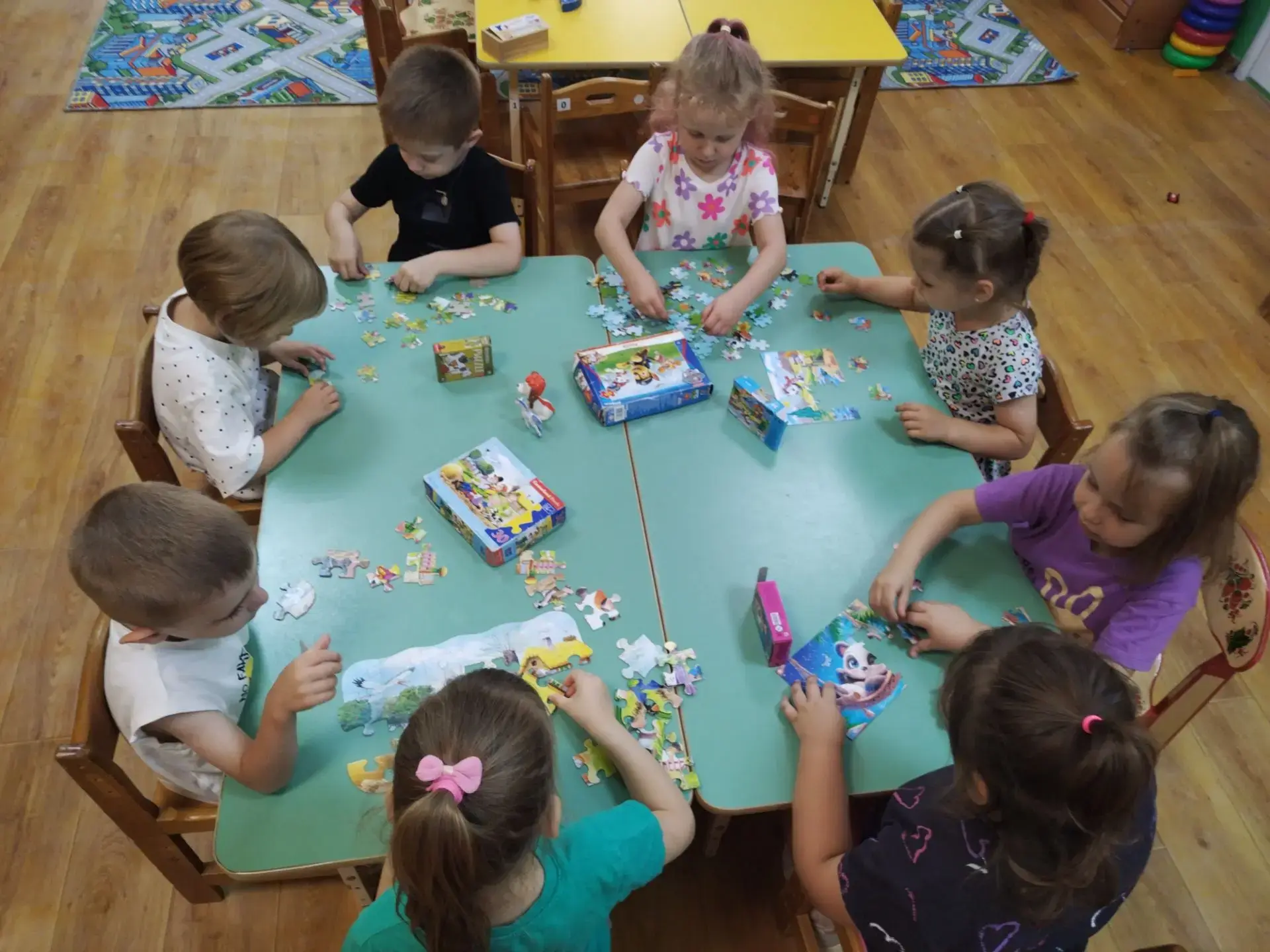 🤗 Сегодня мы хотим поделиться с вами одной из любимых настольных игр наших малышей, гр...