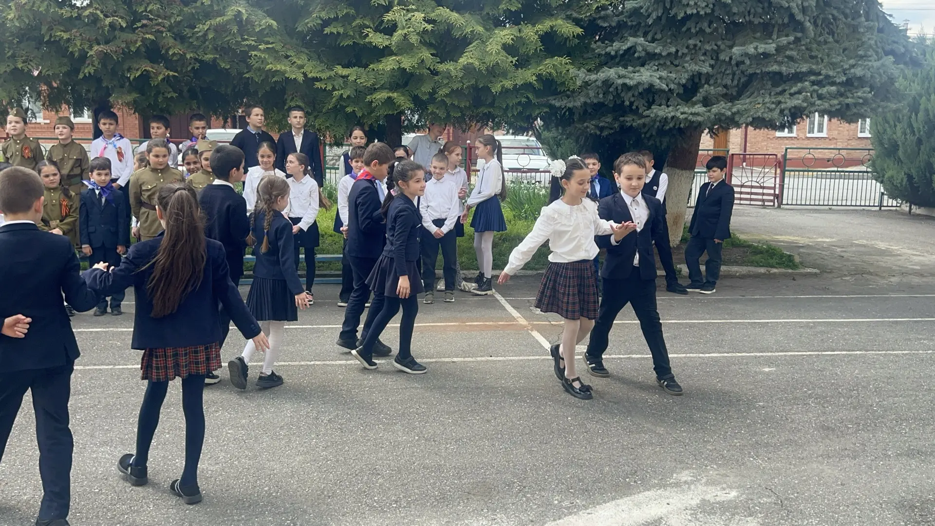 🎉 Вальс Победы: Память, хранящаяся в наших сердцах 🇷🇺