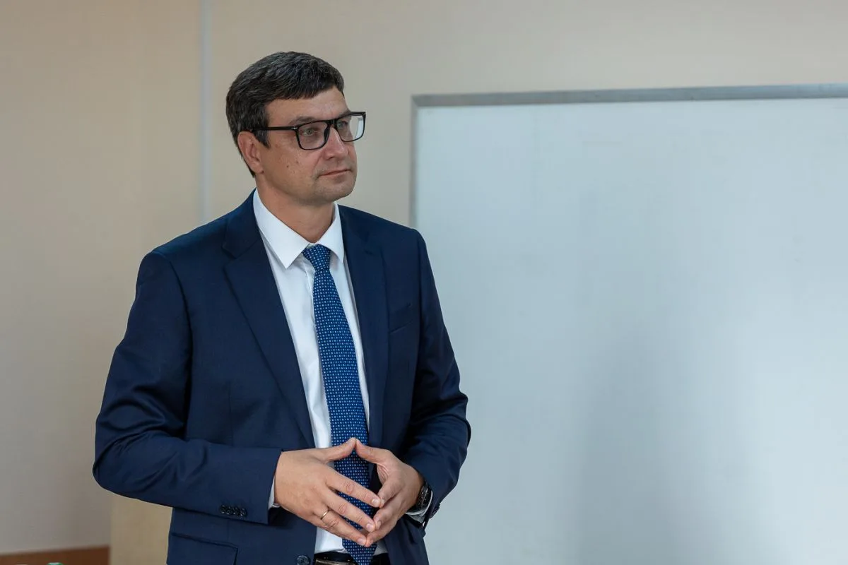 🗣 «На такие встречи нужно ходить регулярно – они помогают решать вопросы»  Вице-мэр Вячеслав Кожухов
