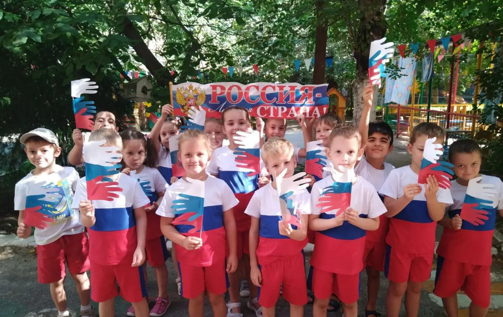 В преддверии праздника Дня Государственного Флага Российской Федерации 🇷🇺 в старшей г...