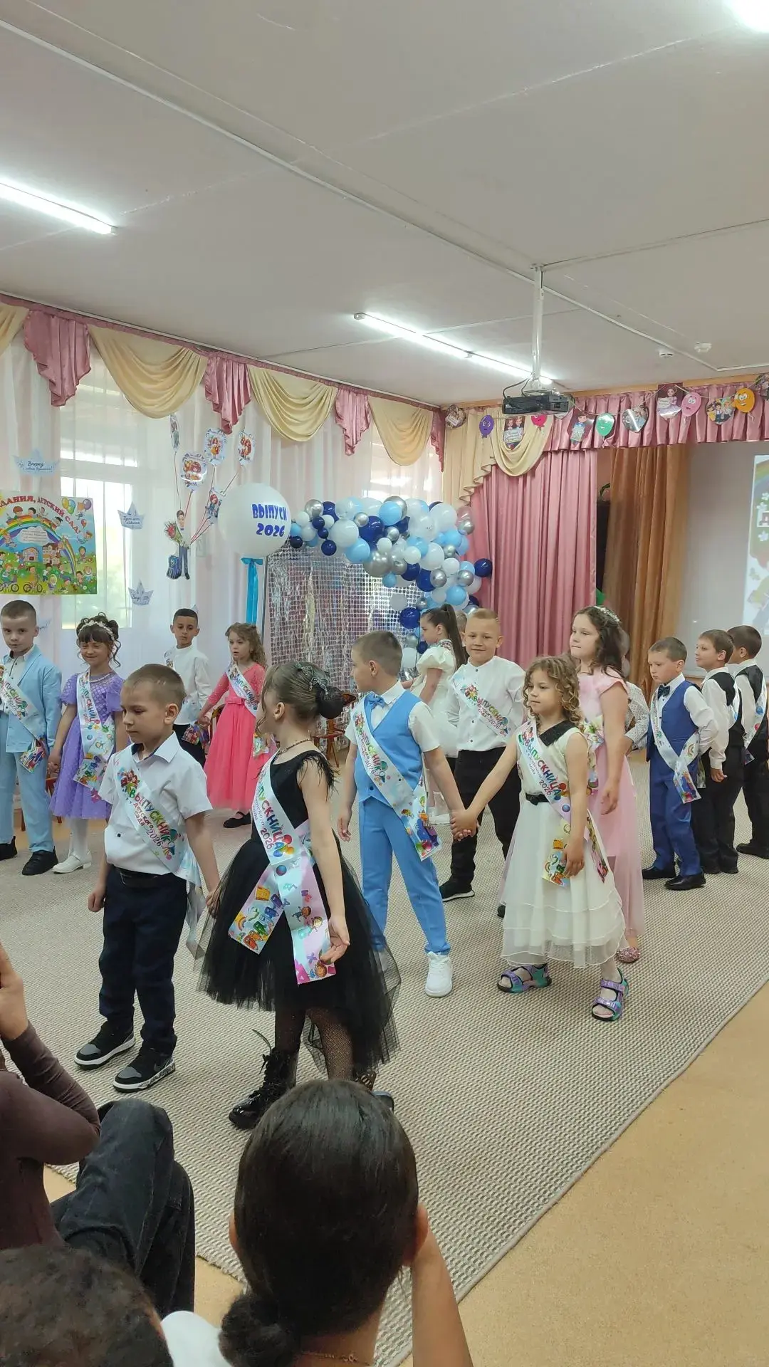 В нашем детском саду царила особая атмосфера — мы проводили наших дорогих выпускников в...