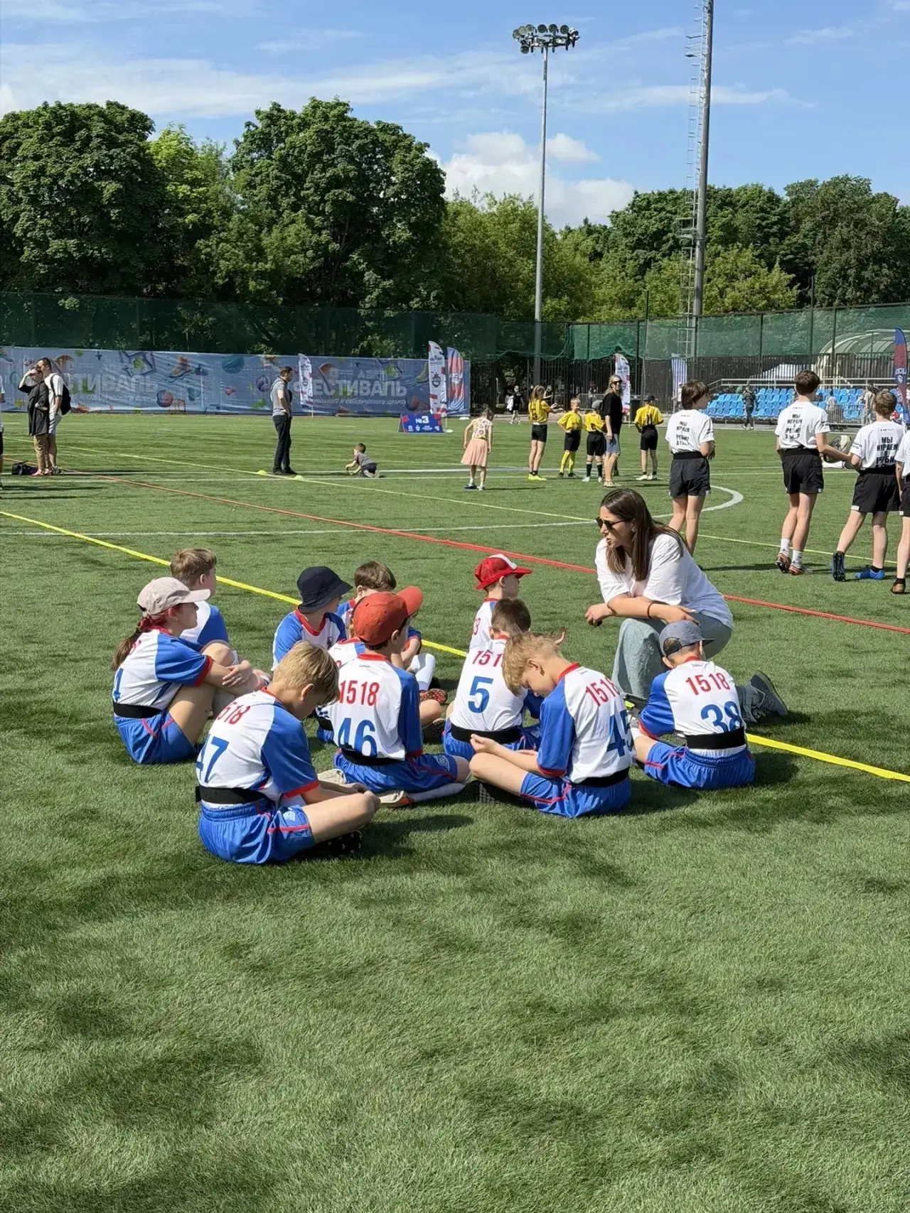 Новости спорта 🏉 23 мая на стадионе «Лужники» состоялся гранд-финал школьной лиги по тэг-регби. В ре