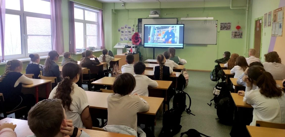 ⚡️📝 РАЗГОВОРЫ О ВАЖНОМ 🇷🇺 НАСЛЕДНИКИ ПОБЕДЫ Сегодня в нашем лицее, как и во всех образовательных орг