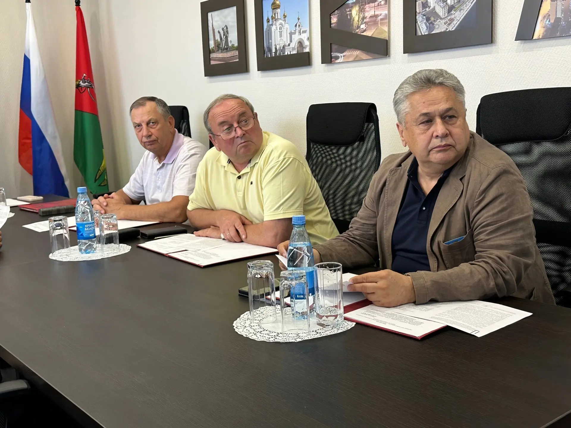 Продолжается подготовка к очередному заседанию Совета депутатов. 20 августа состоялось ...