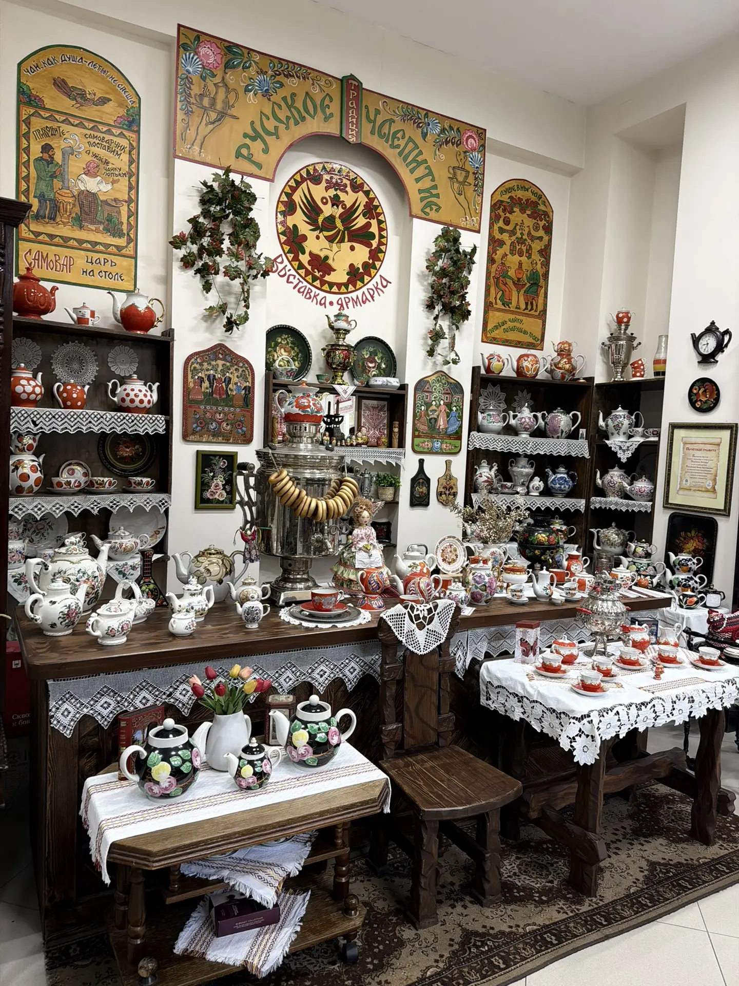 Погружение в традиции: секреты мезенской росписи! 🖌️✨