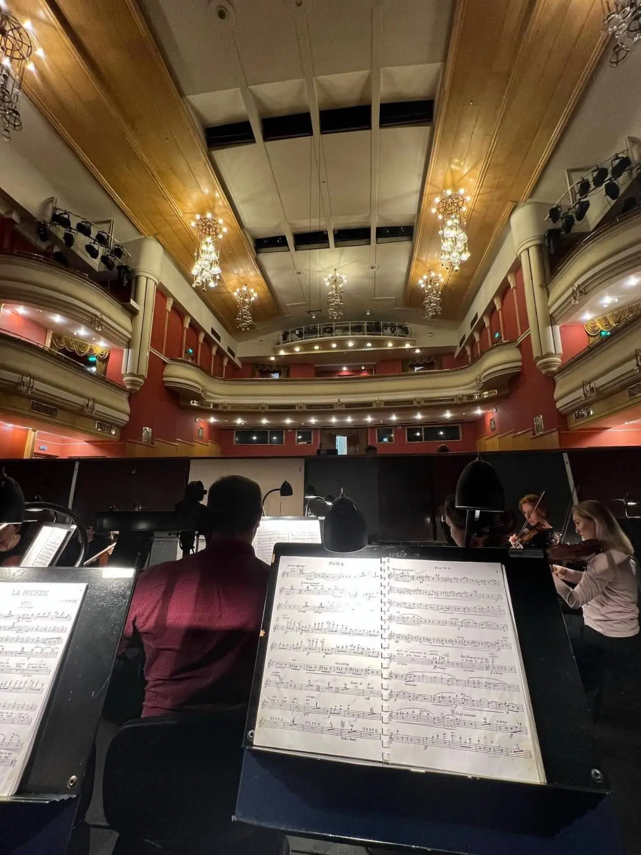 За кулисами театра 🎭