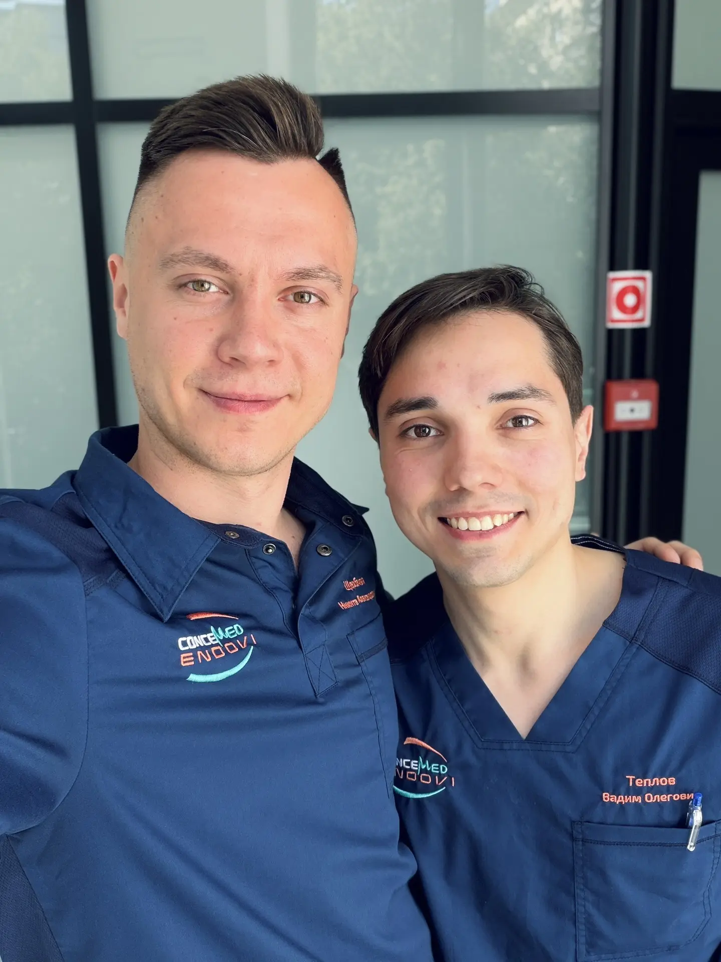 Очередные насыщенные выходные. Поиграли, погуляли и поработали 🏐 🌇 🛳️ 👨‍⚕️