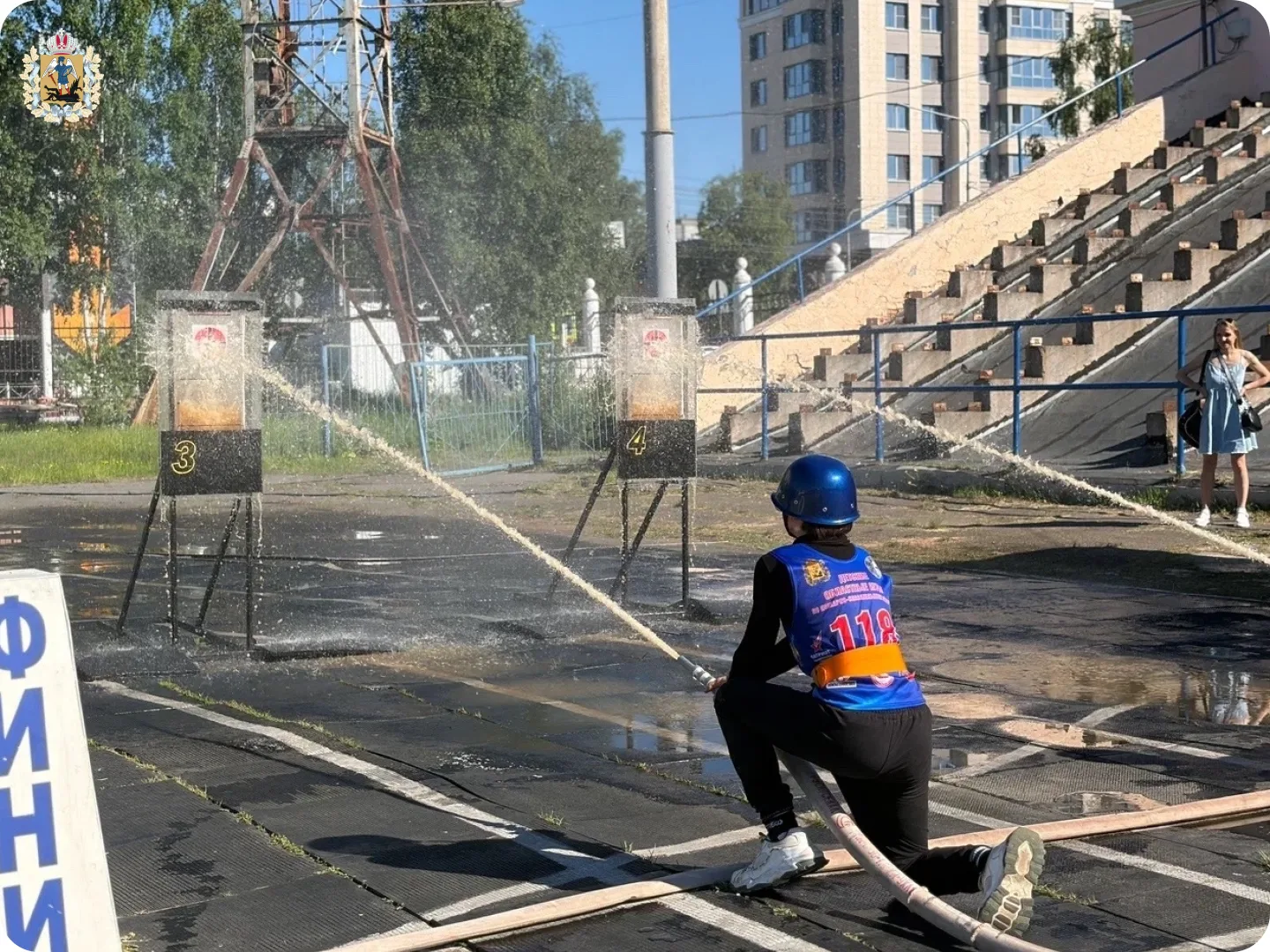 В Архангельске прошли областные соревнования юных пожарных 🧑‍🚒

Участие в них приняли 18 команд. Ю